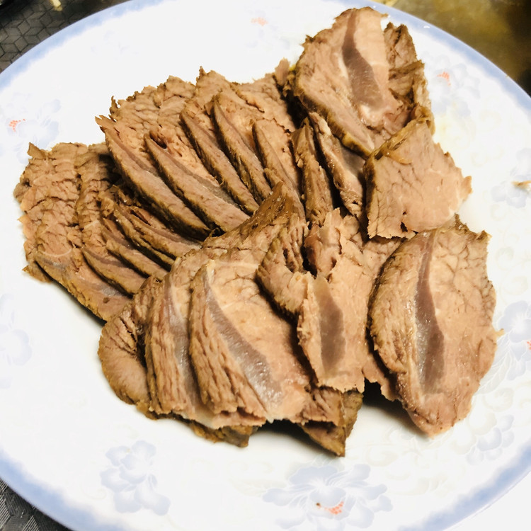 酱牛肉（卤牛肉）的做法