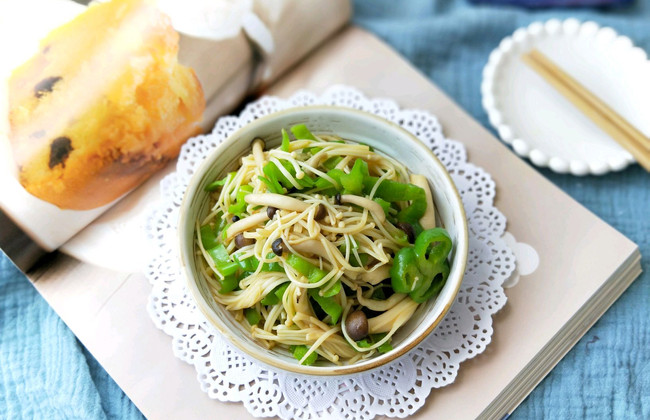 菌菇虾仁鸡蛋面