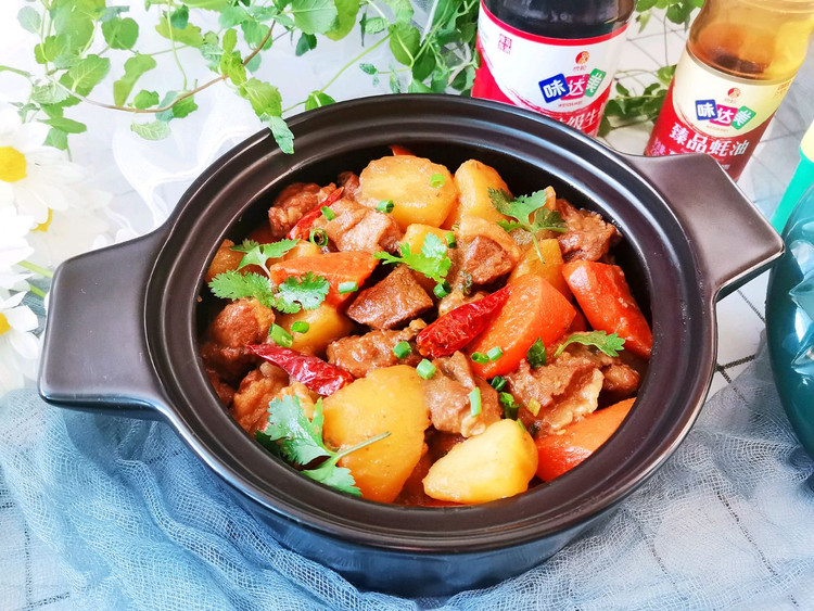 胡萝卜土豆炖羊肉的做法