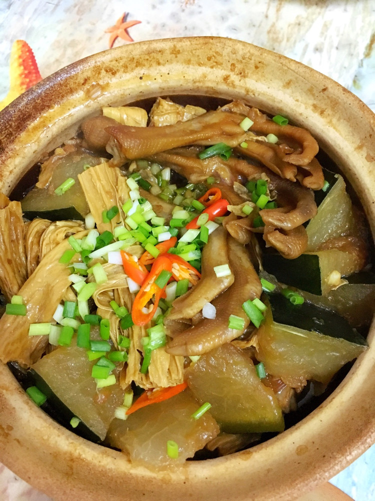 鸭掌煲的做法
