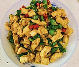 青椒炒鸡胸肉的做法