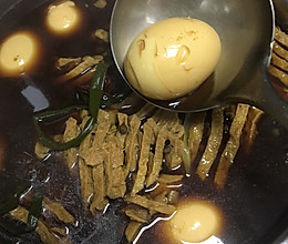 美味卤蛋豆腐串（饼夹菜伴侣）的做法