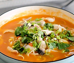 番茄酸汤鱼片，酸甜可口且易学 | 北鼎珐琅铸铁锅的做法