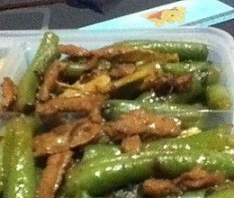 豆角炒肉的做法
