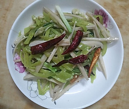 辣炒莲藕青椒条的做法