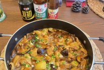 #味达美星厨X小厨中秋团圆宴#香菇鸡肉炖土豆的做法