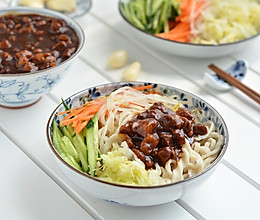 #吃出健康，解决假胖#  炸酱手擀面之手擀面的做法