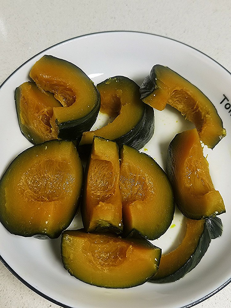 营养早餐之蒸贝贝南瓜的做法