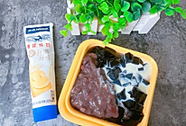 #在夏日饮饮作乐#奶香红豆龟苓膏的做法