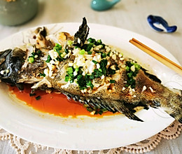 #福气年夜菜#年年有余 清蒸石斑鱼的做法