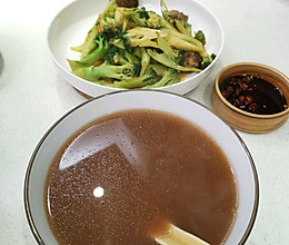 五指毛桃粉葛土茯苓生熟薏米西施骨湯（广东汤）的做法