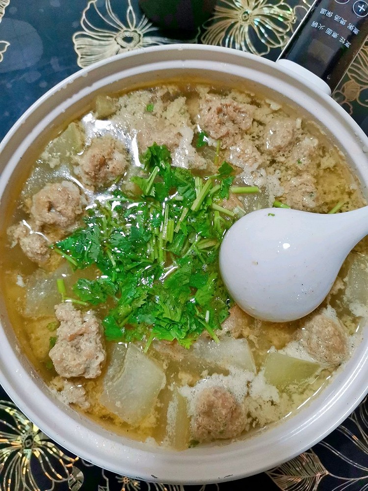 超级下饭的冬瓜丸子汤的做法