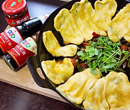 主食和菜一起吃的黄金饼地锅鸡的做法