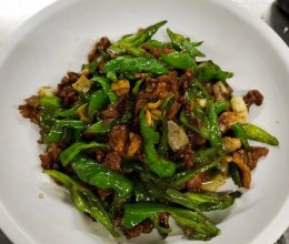 辣椒炒肉的做法