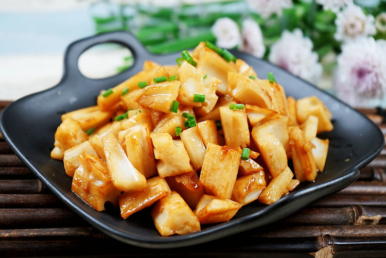 糖醋藕丁的做法