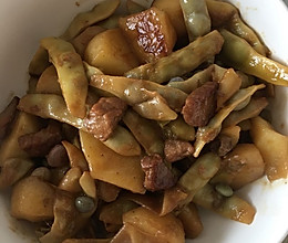 肉炖黄豆角土豆的做法