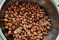 盐焗花生的做法