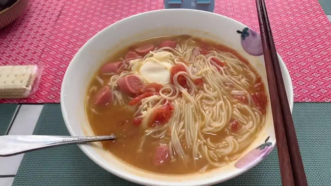 西红柿鸡蛋面的做法