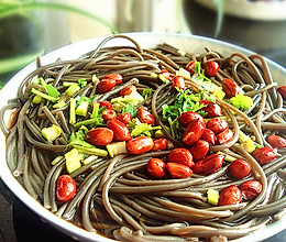 凉拌蕨根粉的做法