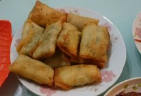 香菇荠菜肉春卷的做法