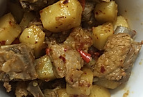 香辣排骨土豆的做法