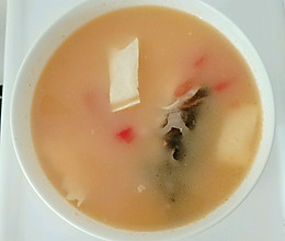 豆腐西红柿酸汤鱼头汤的做法