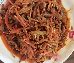 鸡胗炒泡菜的做法