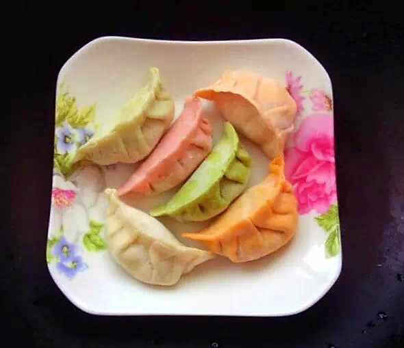 彩色饺子的做法