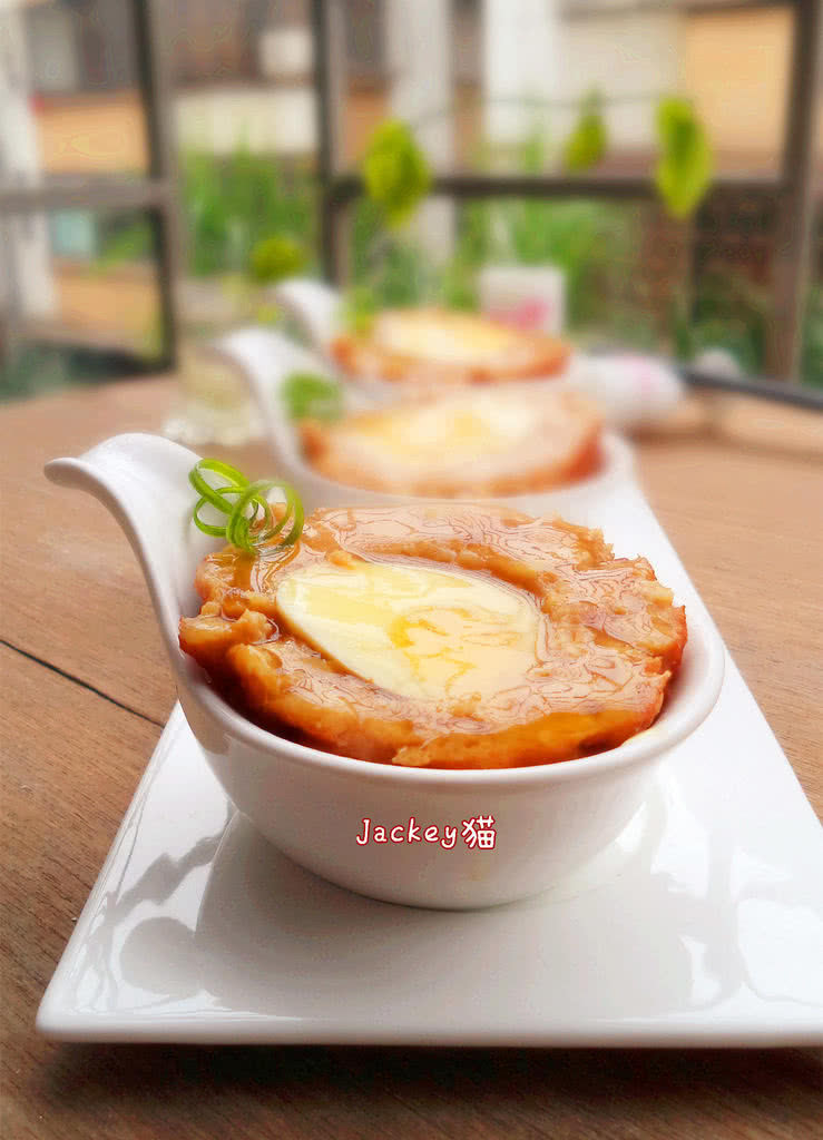 虎眼狮子头的做法