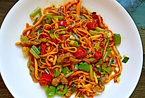 虫草花炒肉的做法