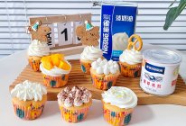 #烘焙美学大赏#奶油炼乳纸杯cupcake蛋糕的做法