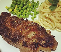 黑椒牛排的做法