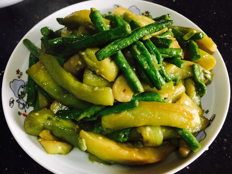 茄子炒豇豆的做法