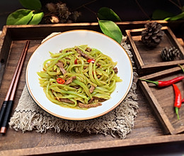 #母亲节，给妈妈做道菜#莴苣炒牛肉的做法