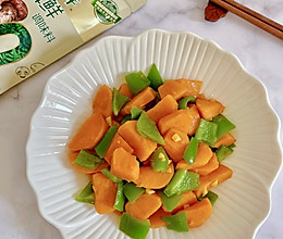 #厨房鲜香秘诀，太太乐松茸鲜，一餐一筷见鲜香#青椒炒红薯的做法