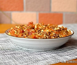 咸蛋黄鸡肝酱拌豆腐/护眼补血，提高免疫力的做法