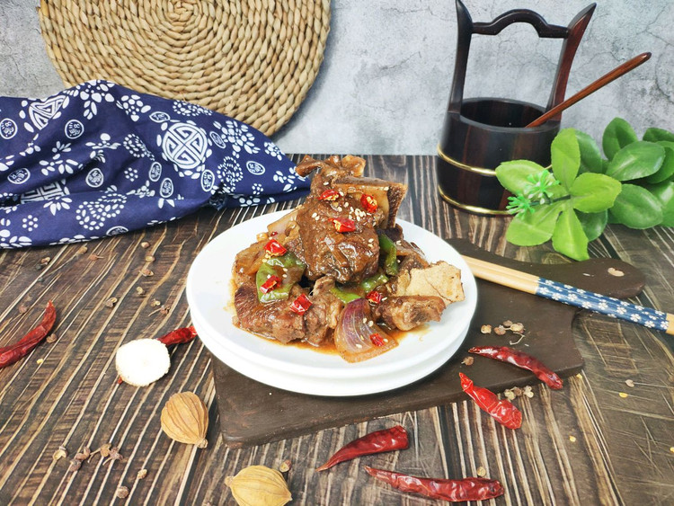 黑椒牛仔骨的做法