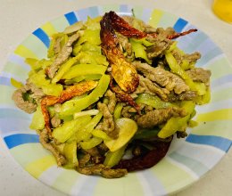 苦瓜炒牛肉的做法