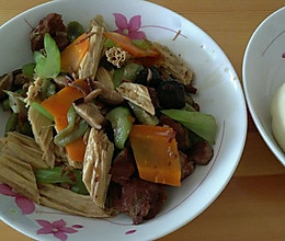 猪肉烩菜的做法