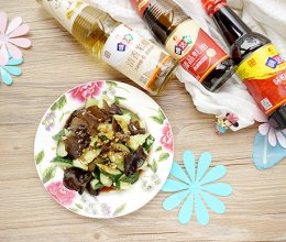 #味达美·名厨汁味正当夏# 凉拌黄瓜木耳的做法