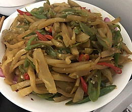 尖椒榨菜的做法
