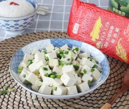 【小葱拌豆腐】一清二白的做法