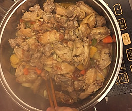 三汁闷锅（鸡翅，排骨，牛肉，虾）的做法