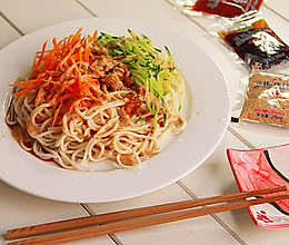 夏日凉面#丘比沙拉汁#的做法