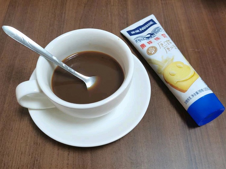 炼乳咖啡的做法