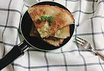 饺子皮葱油饼的做法