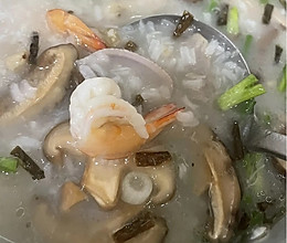 海鲜芋头排骨粥的做法