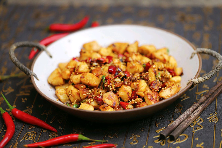 辣子鸡丁的做法