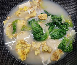 鸡蛋豆腐青菜汤的做法
