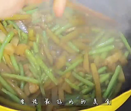 豆角土豆炒肉肉的做法